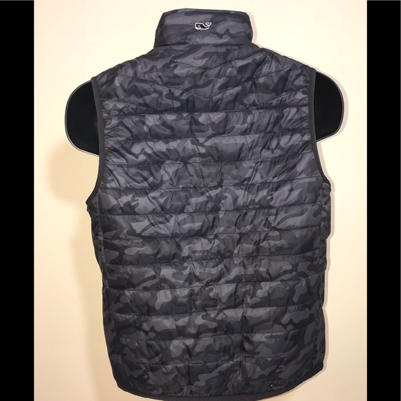 *Sold*Vineyard Vines Mountain Weekend Vest - Picture 3 of 5